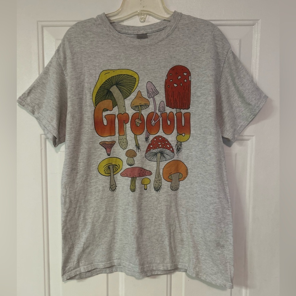 Hippie Retro Groovy Womens‎ M Gray Mushroom T-shirt Hippie Vibe